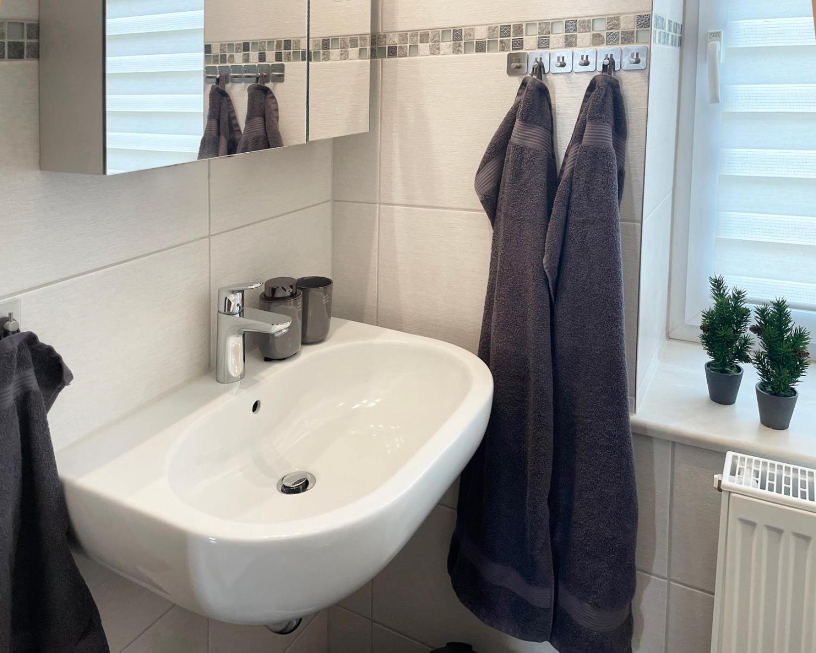 Magic Forest Design Apartment, 65 Zoll Tv, Waschtrockner, Lage, Am Markt Apartment Gera